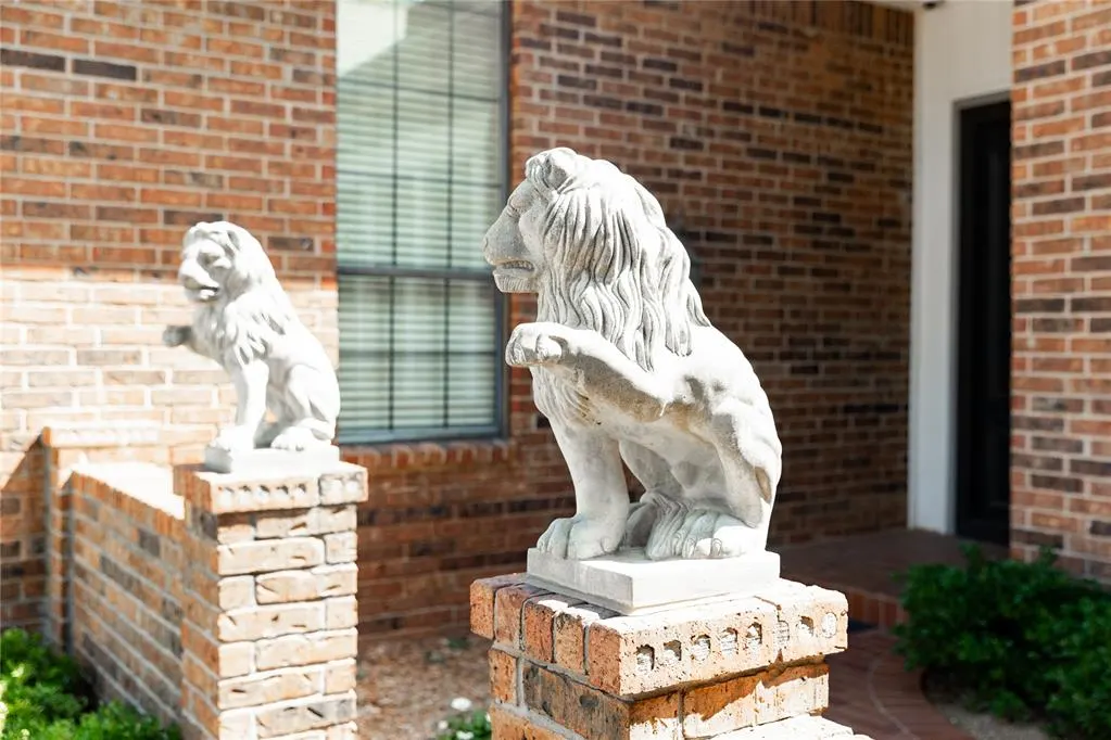 Photo 2 — 5000 Misty Glen Circle, Oklahoma City, OK 73142