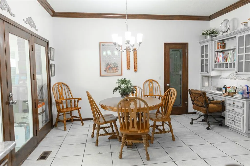 Photo 6 — 5000 Misty Glen Circle, Oklahoma City, OK 73142