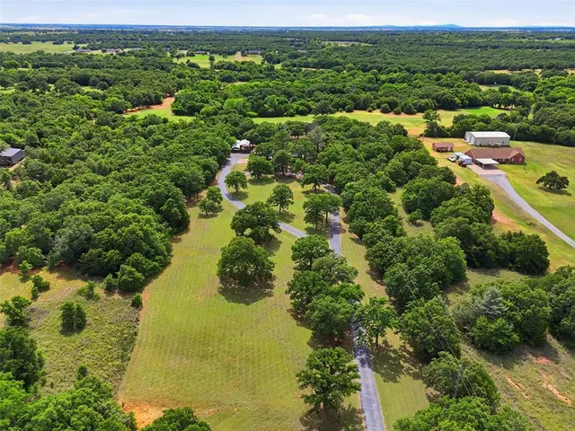 Photo 6 — 2188 Foster Drive, Duncan, OK 73533