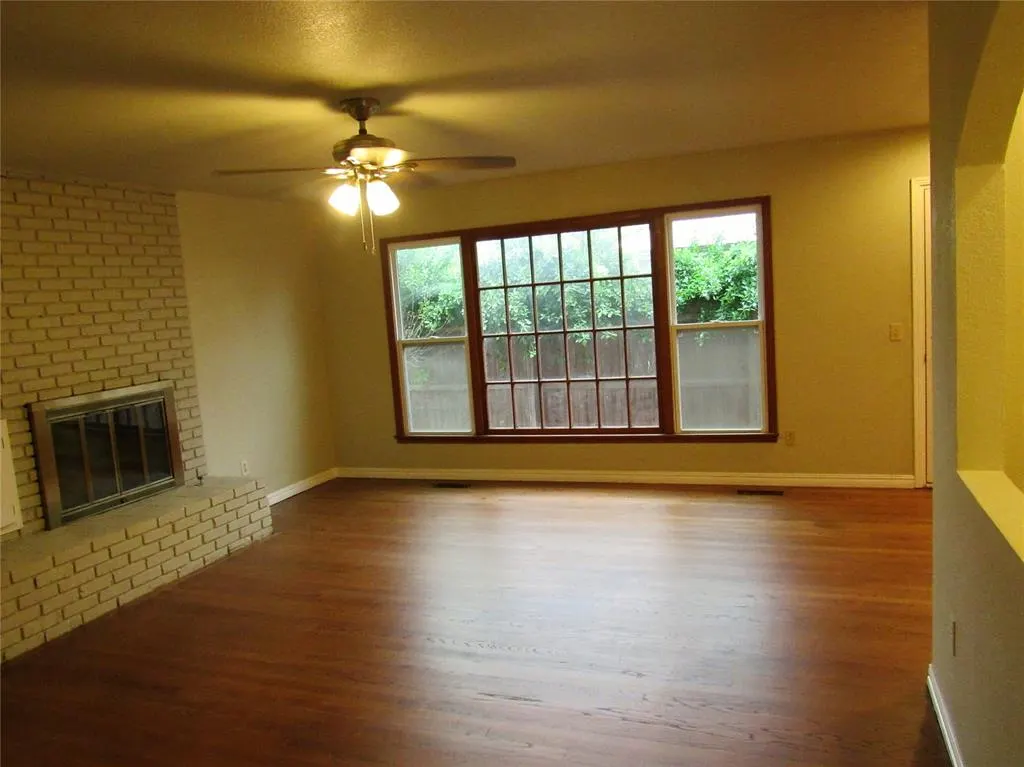 Photo 6 — 9909 Sunnymeade Place, Oklahoma City, OK 73120