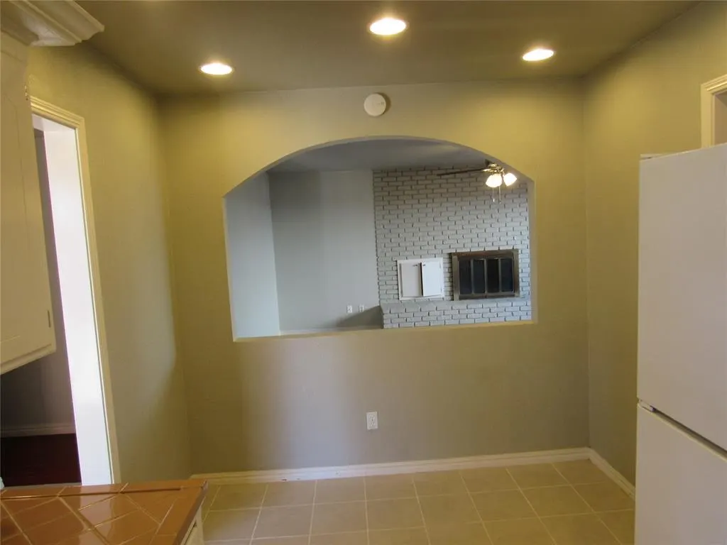 Photo 10 — 9909 Sunnymeade Place, Oklahoma City, OK 73120