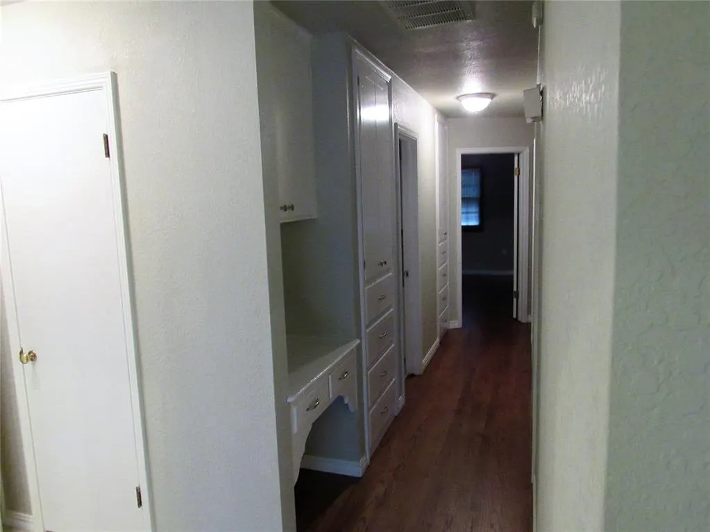 Photo 17 — 9909 Sunnymeade Place, Oklahoma City, OK 73120