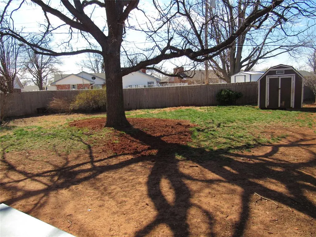 Photo 18 — 9909 Sunnymeade Place, Oklahoma City, OK 73120