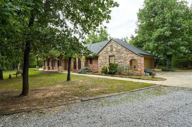 Photo 2 — 17900 SE 104th Street, Newalla, OK 74857