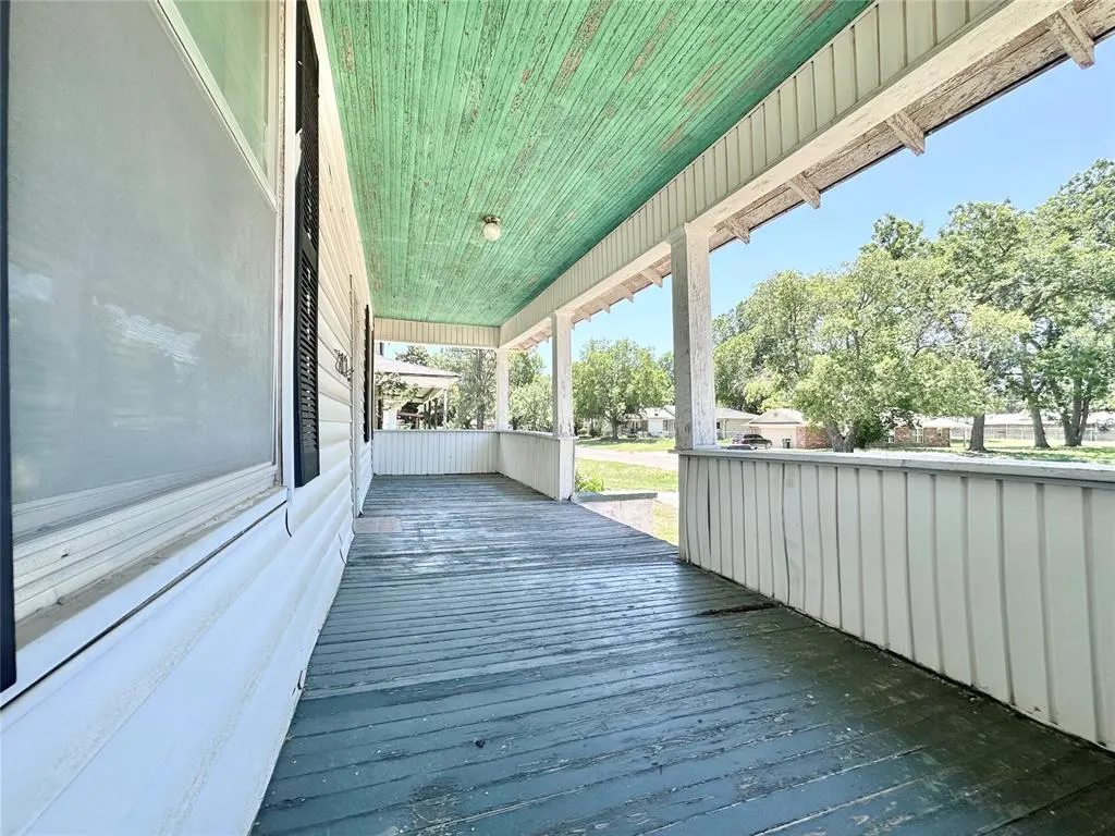 Photo 3 — 327 N Park Avenue, Shawnee, OK 74801