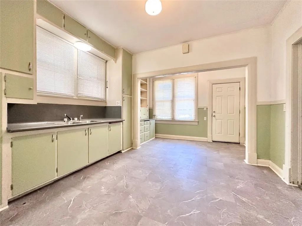 Photo 8 — 327 N Park Avenue, Shawnee, OK 74801