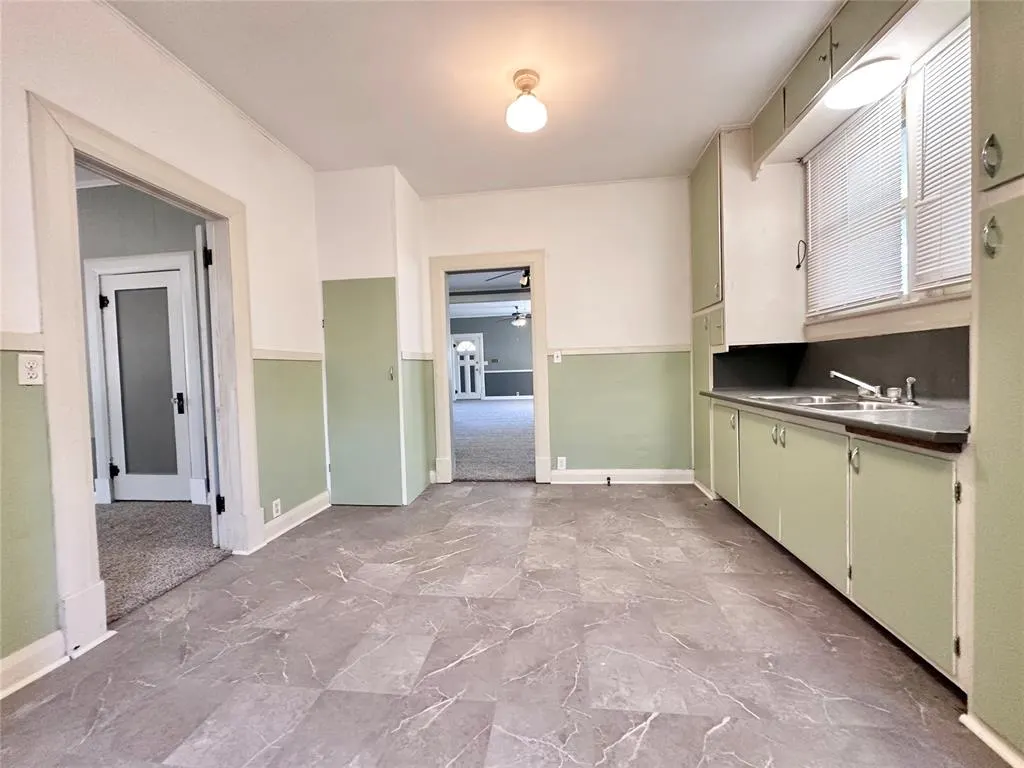 Photo 11 — 327 N Park Avenue, Shawnee, OK 74801