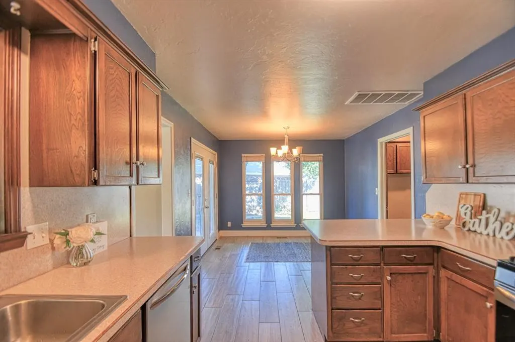 Photo 16 — 3302 Pheasant Run Road, Norman, OK 73072