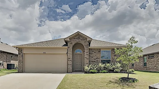 Front exterior — 2516 Caden Court, Yukon, OK 73099