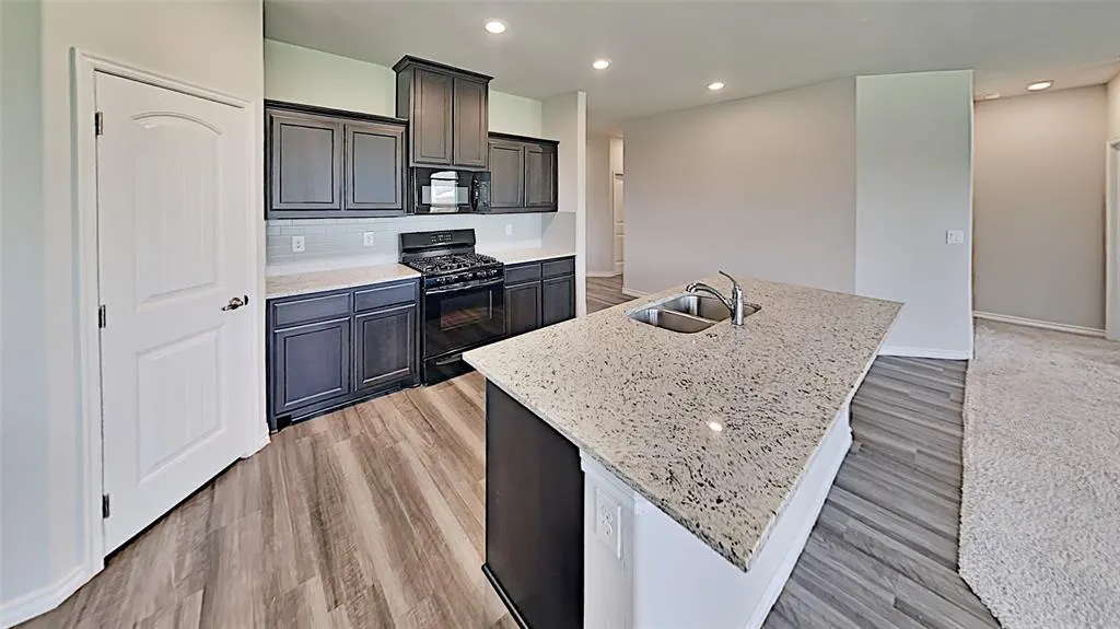 Photo 6 — 2516 Caden Court, Yukon, OK 73099