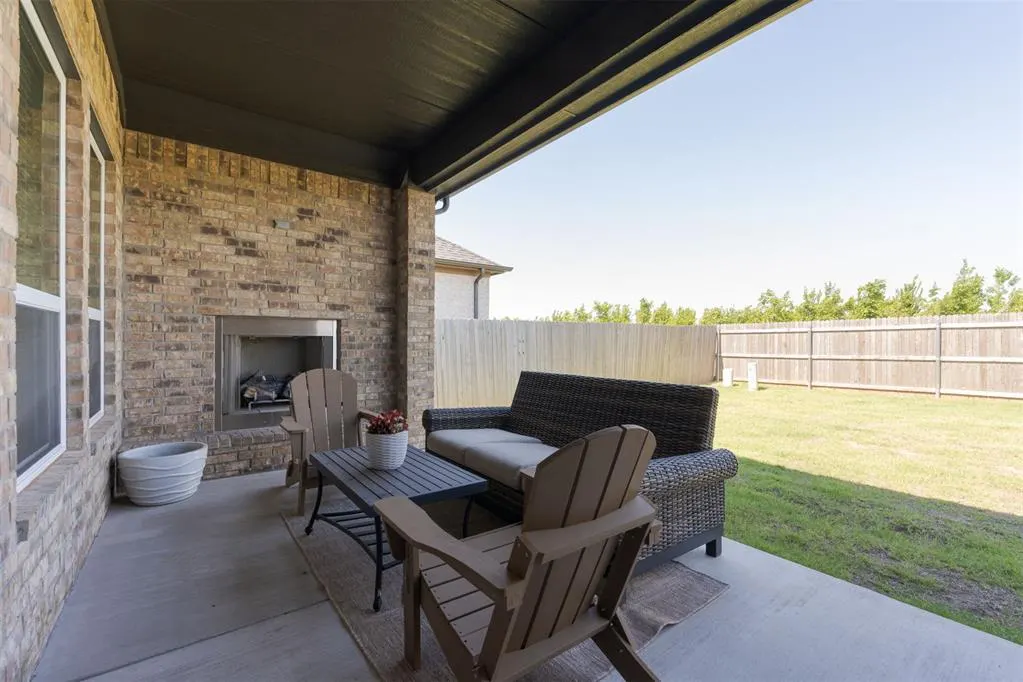 Photo 6 — 16221 Blackberry Farm Road, Edmond, OK 73013