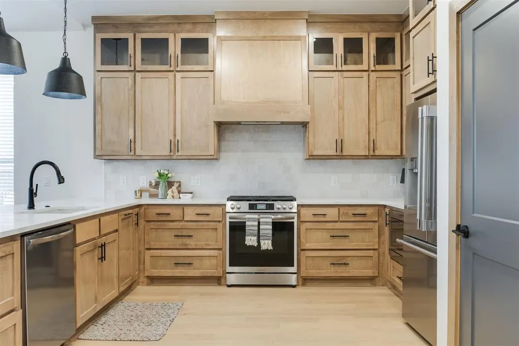 Photo 10 — 16221 Blackberry Farm Road, Edmond, OK 73013