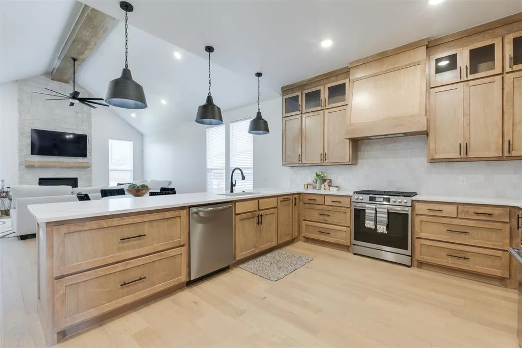 Photo 11 — 16221 Blackberry Farm Road, Edmond, OK 73013