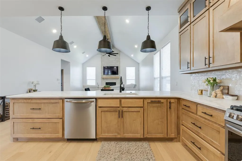 Photo 12 — 16221 Blackberry Farm Road, Edmond, OK 73013