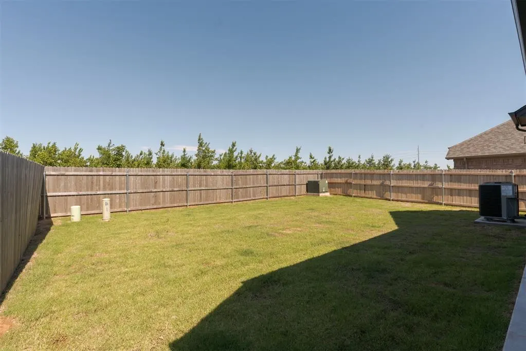 Photo 46 — 16221 Blackberry Farm Road, Edmond, OK 73013