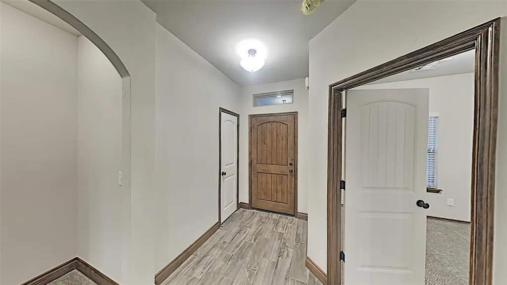 Photo 4 — 7046 Richardson Court, Warr Acres, OK 73132
