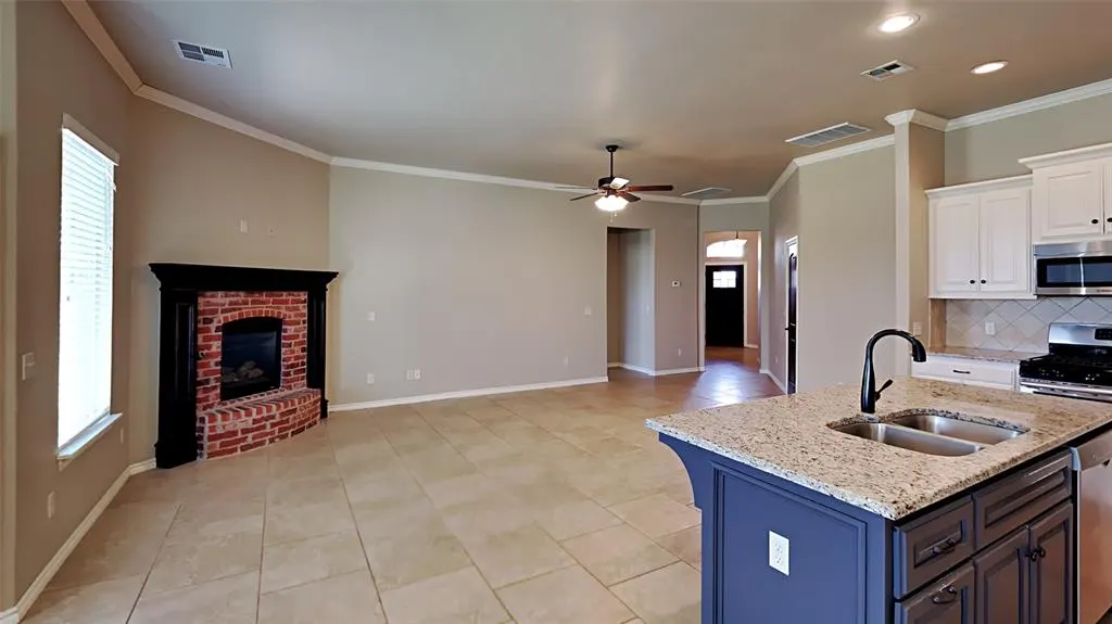 Photo 6 — 701 Abilene Way, Yukon, OK 73099
