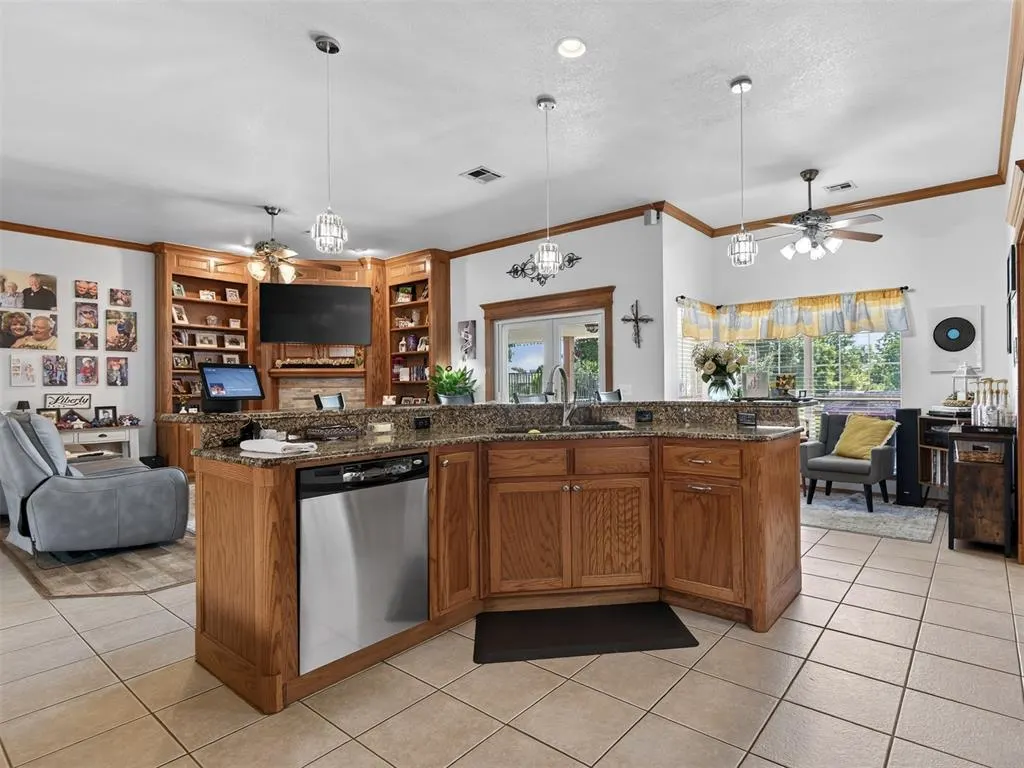 Photo 22 — 610 W Ridge Drive, Tuttle, OK 73089
