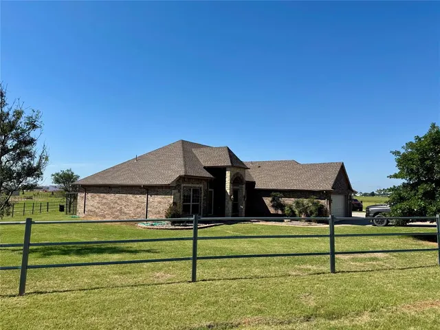 Front exterior — 24352 E 1006 Road, Weatherford, OK 73096
