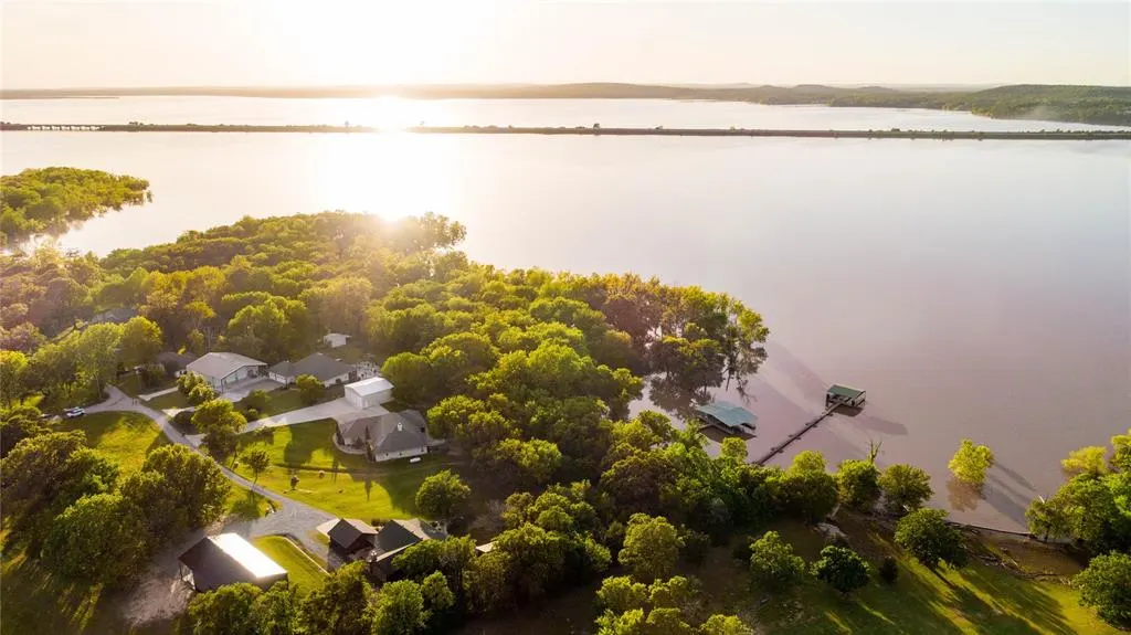 Photo 3 — 15 Falcon Nest Road, Eufaula, OK 74432