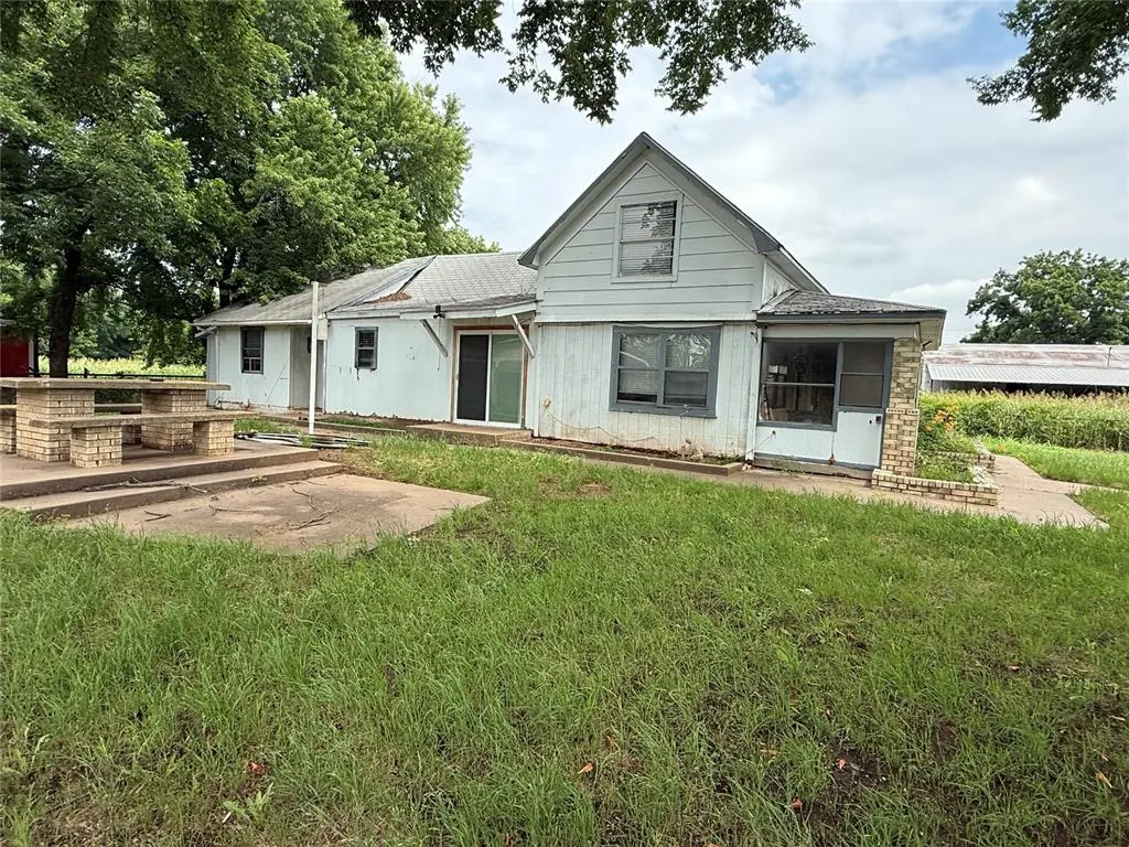 Front exterior — 513 11th Street, Pawnee, OK 74058