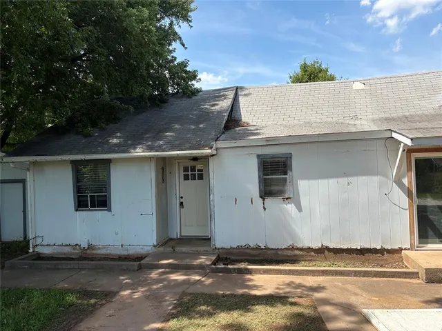 Photo 3 — 513 11th Street, Pawnee, OK 74058