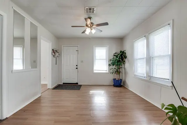 Photo 2 — 1416 E 9th Street, Shawnee, OK 74801