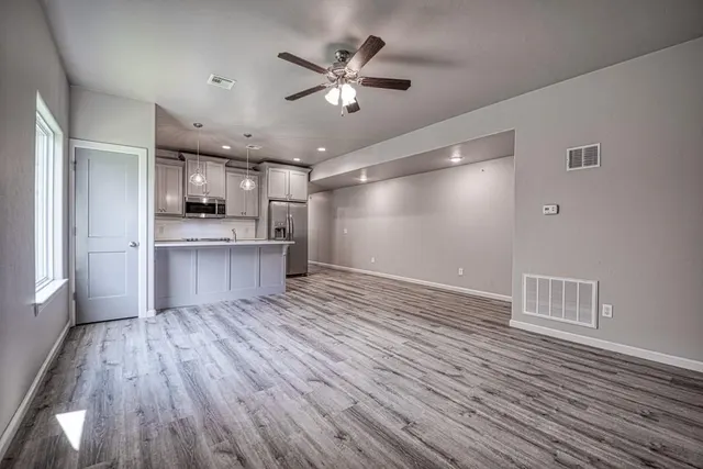 Photo 2 — 1520 S 7th Street, Kingfisher, OK 73750