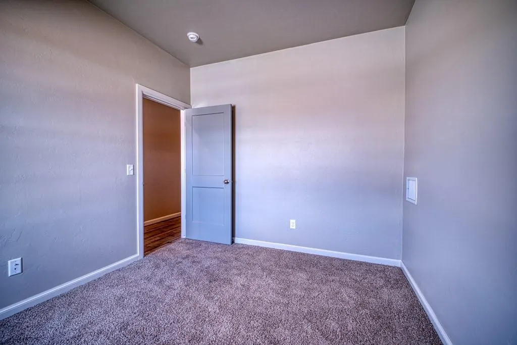 Photo 4 — 1520 S 7th Street, Kingfisher, OK 73750