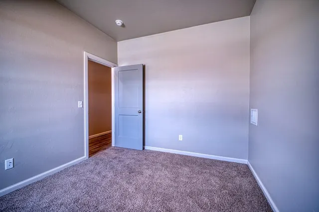 Photo 4 — 1520 S 7th Street, Kingfisher, OK 73750