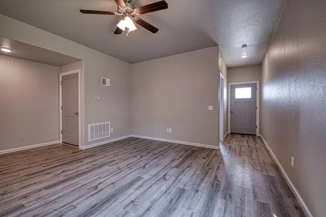 Photo 5 — 1520 S 7th Street, Kingfisher, OK 73750
