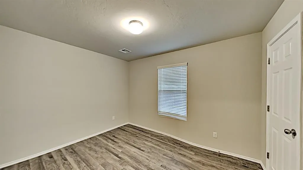 Photo 14 — 11648 NW 97th Street, Yukon, OK 73099