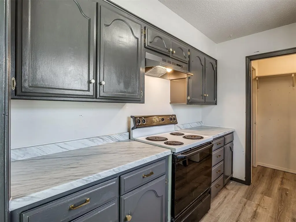 Photo 6 — 11301 N May Avenue C, Oklahoma City, OK 73120