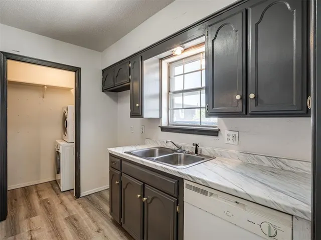 Photo 7 — 11301 N May Avenue C, Oklahoma City, OK 73120
