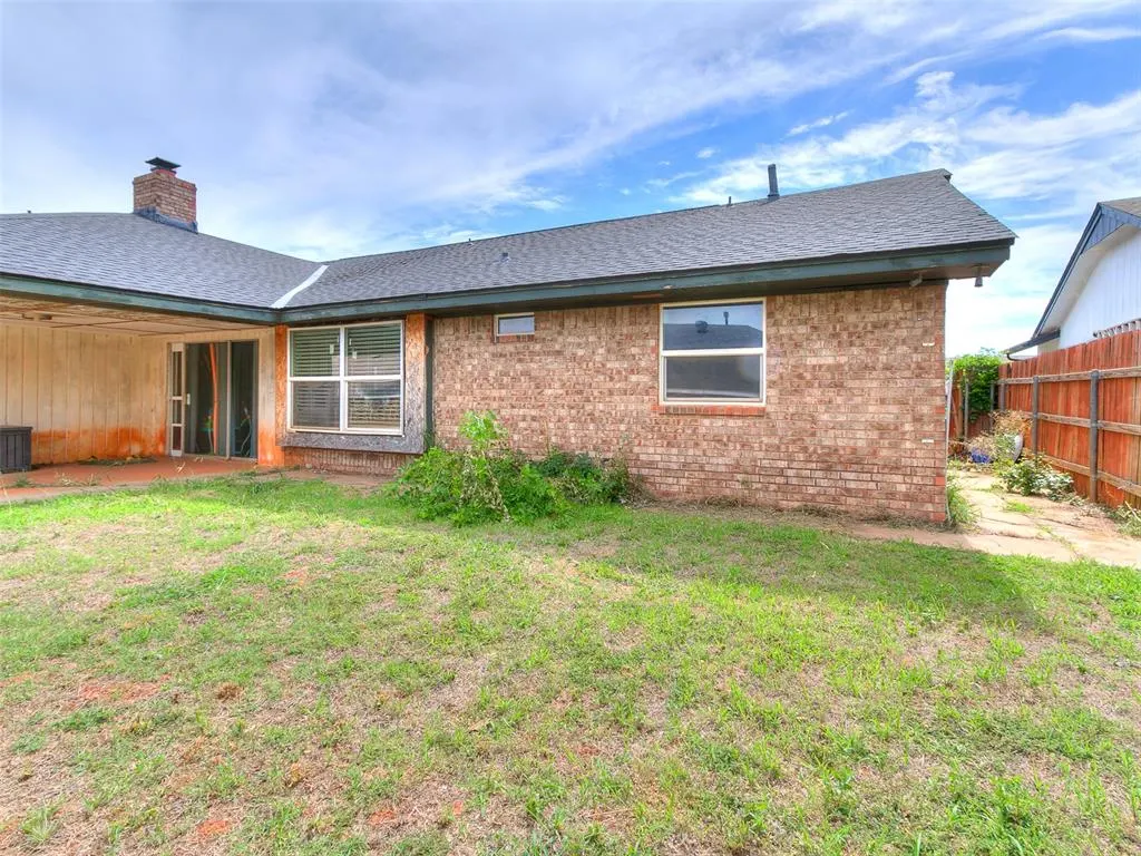 Photo 3 — 6605 Stonycreek Drive, Oklahoma City, OK 73132