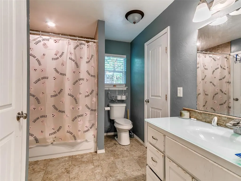 Photo 16 — 6605 Stonycreek Drive, Oklahoma City, OK 73132