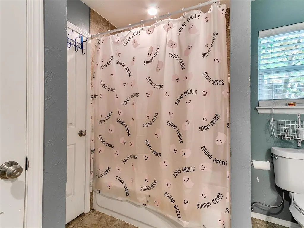 Photo 18 — 6605 Stonycreek Drive, Oklahoma City, OK 73132