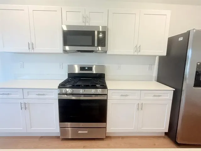 Photo 8 — 4005 Dutch Lane, Mustang, OK 73064