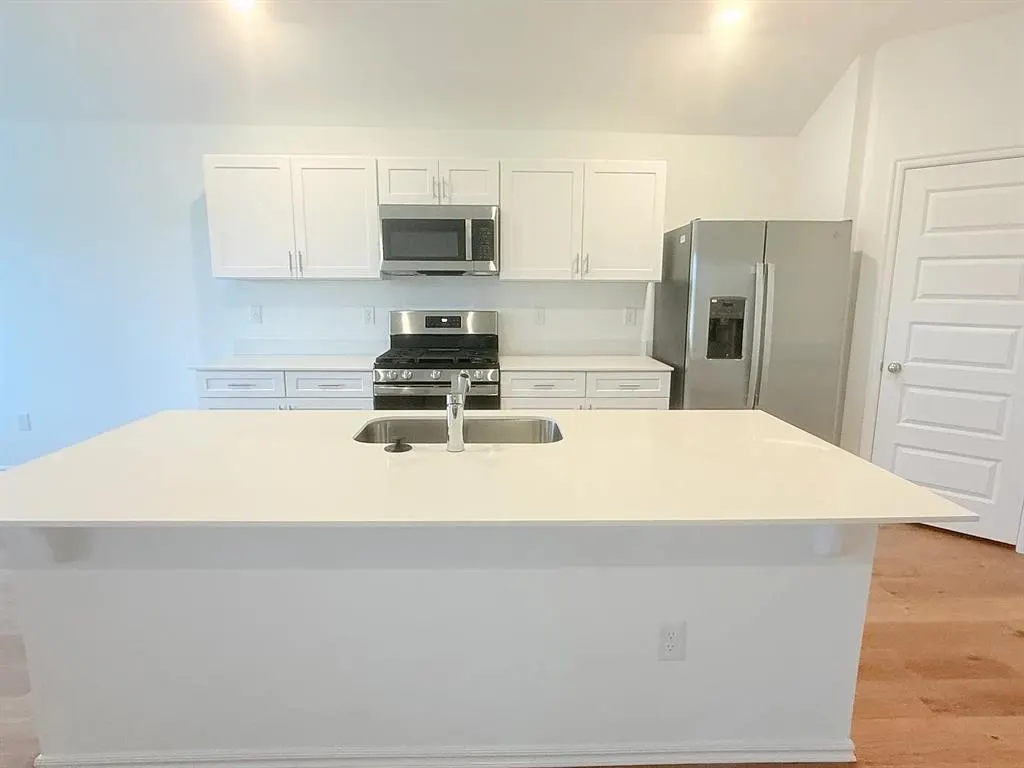 Photo 12 — 4005 Dutch Lane, Mustang, OK 73064