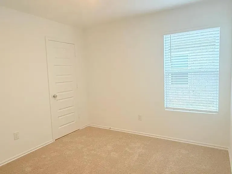 Photo 24 — 4005 Dutch Lane, Mustang, OK 73064