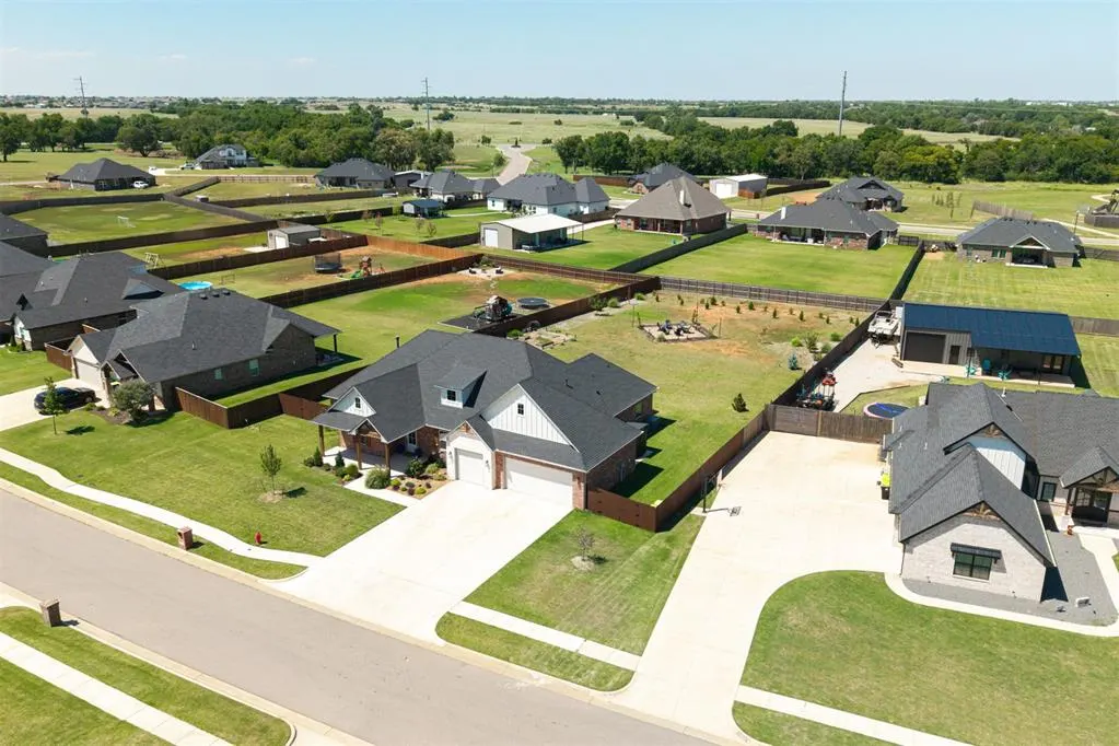 Photo 3 — 4525 Adraina Way, Piedmont, OK 73078