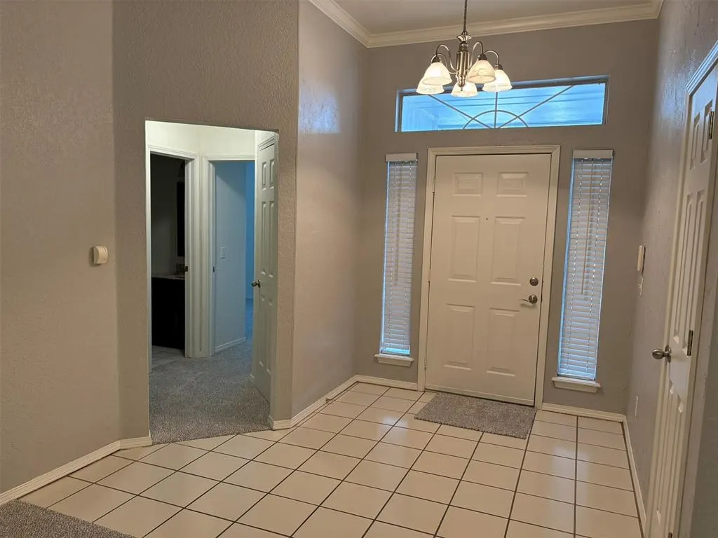 Photo 4 — 701 Goshawk Drive, Norman, OK 73072