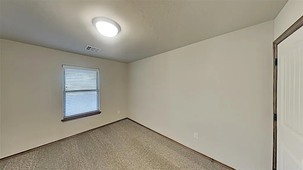 Photo 16 — 7050 Richardson Court, Warr Acres, OK 73132