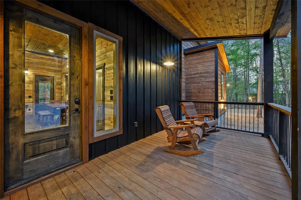 Photo 3 — 967 Catfish Bay, Broken Bow, OK 74728