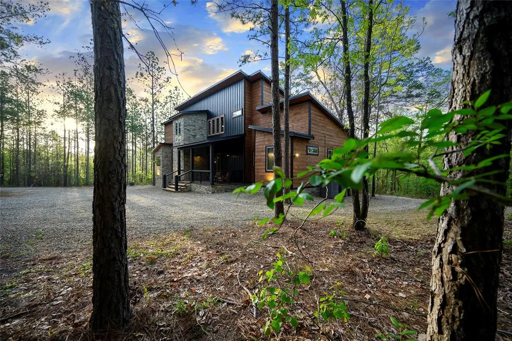 Photo 10 — 967 Catfish Bay, Broken Bow, OK 74728