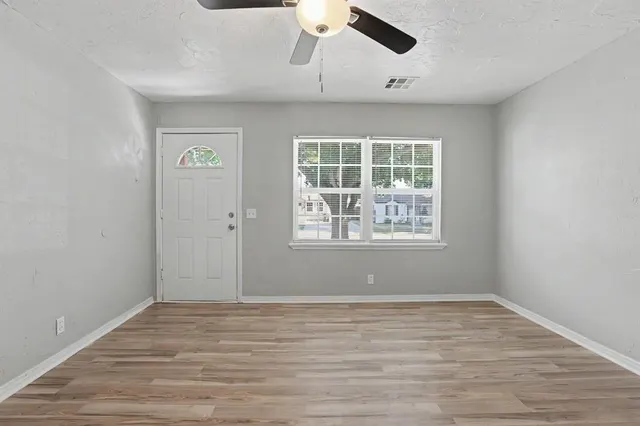 Photo 5 — 7215 NW 43rd Street, Bethany, OK 73008
