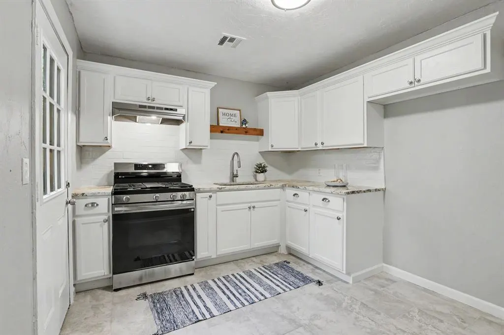 Photo 9 — 7215 NW 43rd Street, Bethany, OK 73008