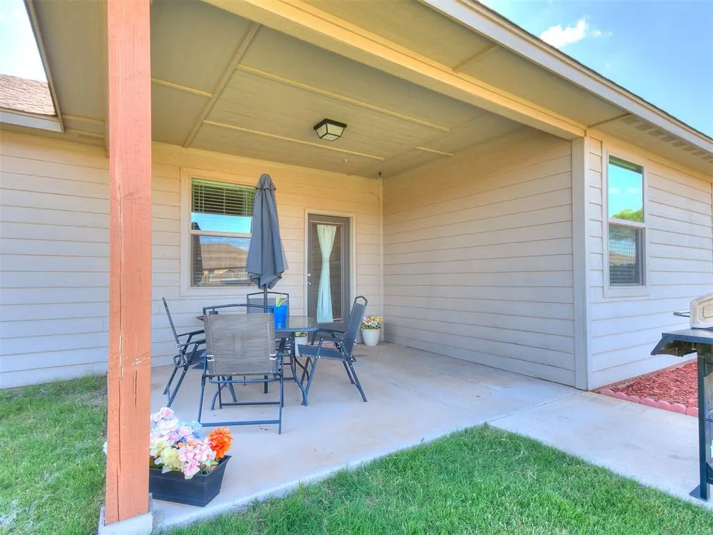 Photo 34 — 3208 Brookstone Lakes Drive, Yukon, OK 73099