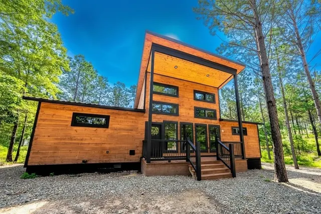 Photo 2 — 546 Conifer Crossing Trail, Broken Bow, OK 74728