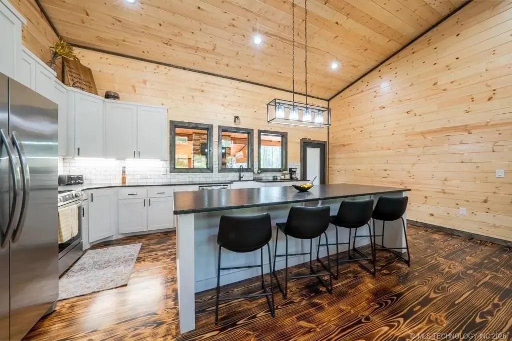 Photo 8 — 546 Conifer Crossing Trail, Broken Bow, OK 74728